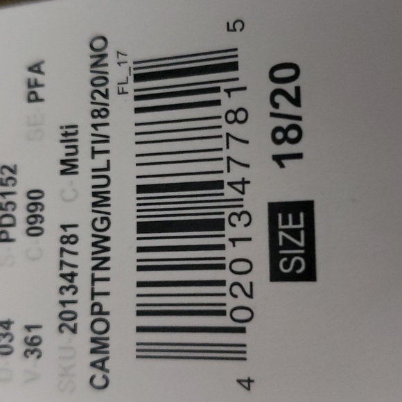 NWT Ashley's Stewart Distressed Camo Print Stretch Denim Vest Size 2X (18-20) - Picture 4 of 4